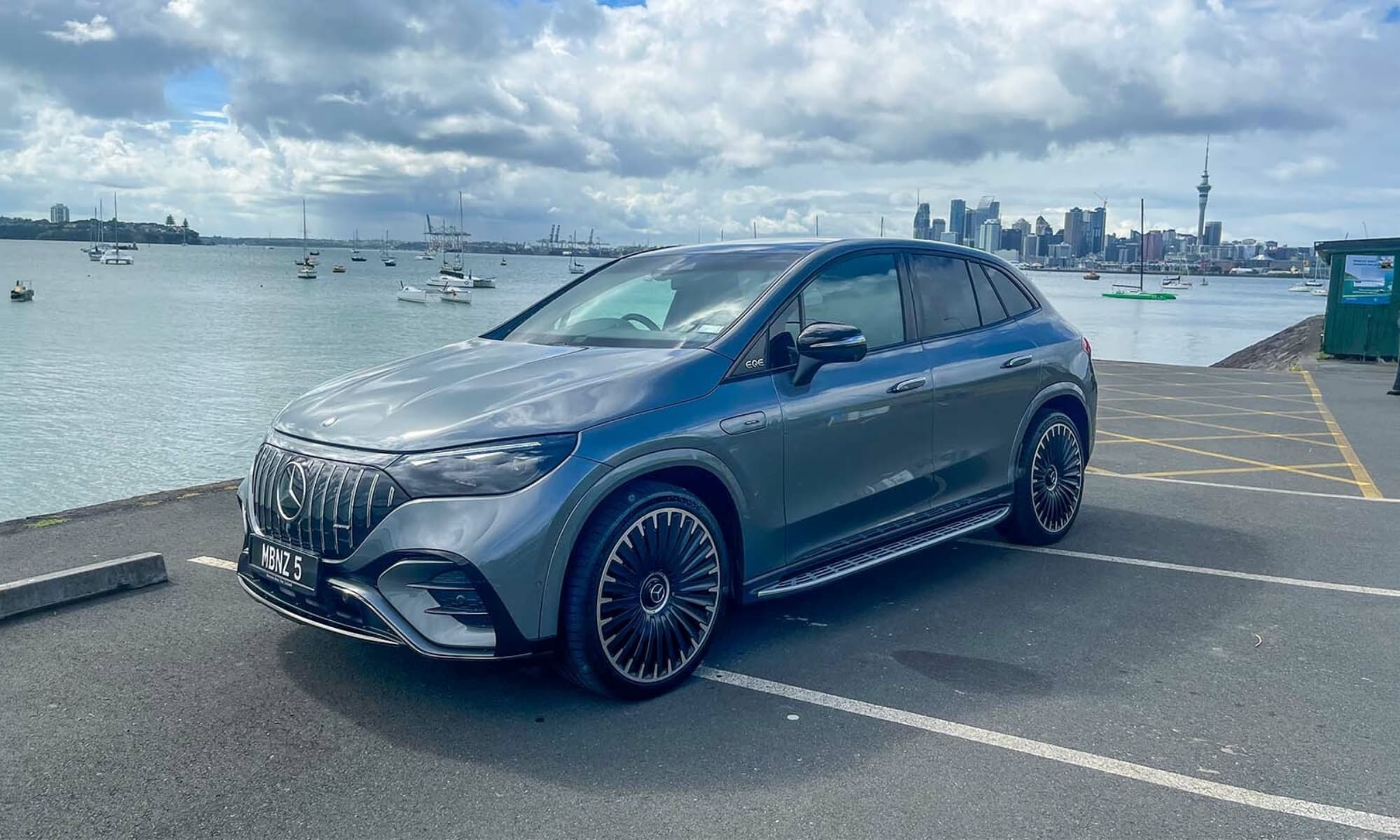 Luxury electric car - new Mercedes-Benz EQE SUV