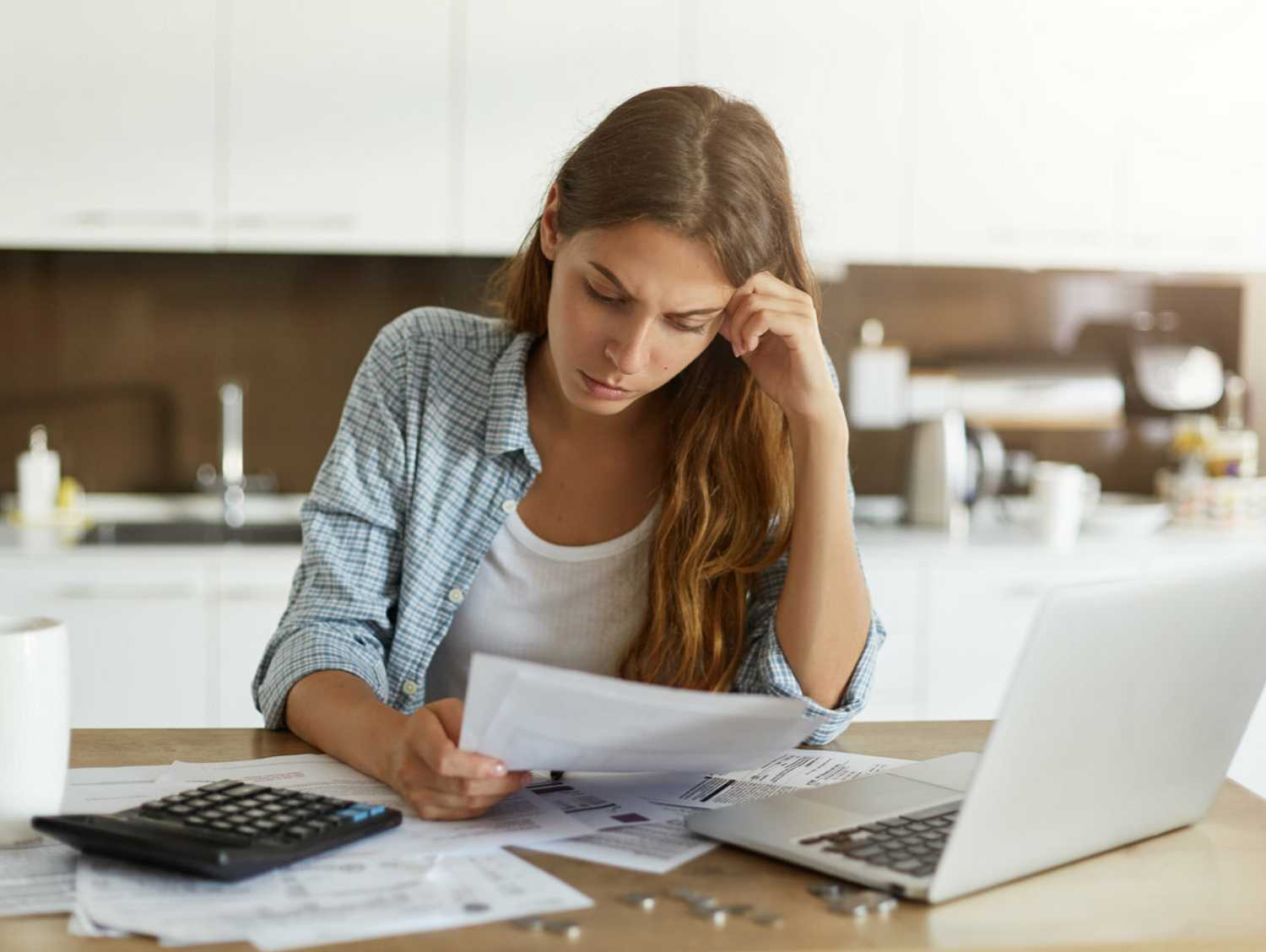 Study Says Women Stress More Than Men About Money